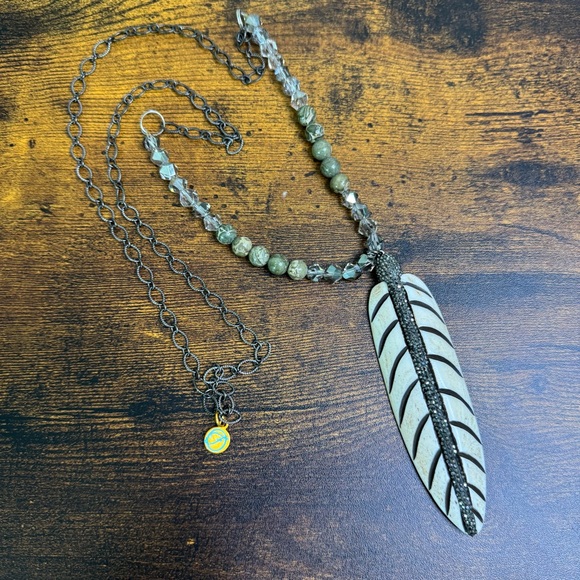 Bohemian Black and Silver Cream Feather Pendant Necklace Carved Resin Rhinestone - Picture 9 of 9